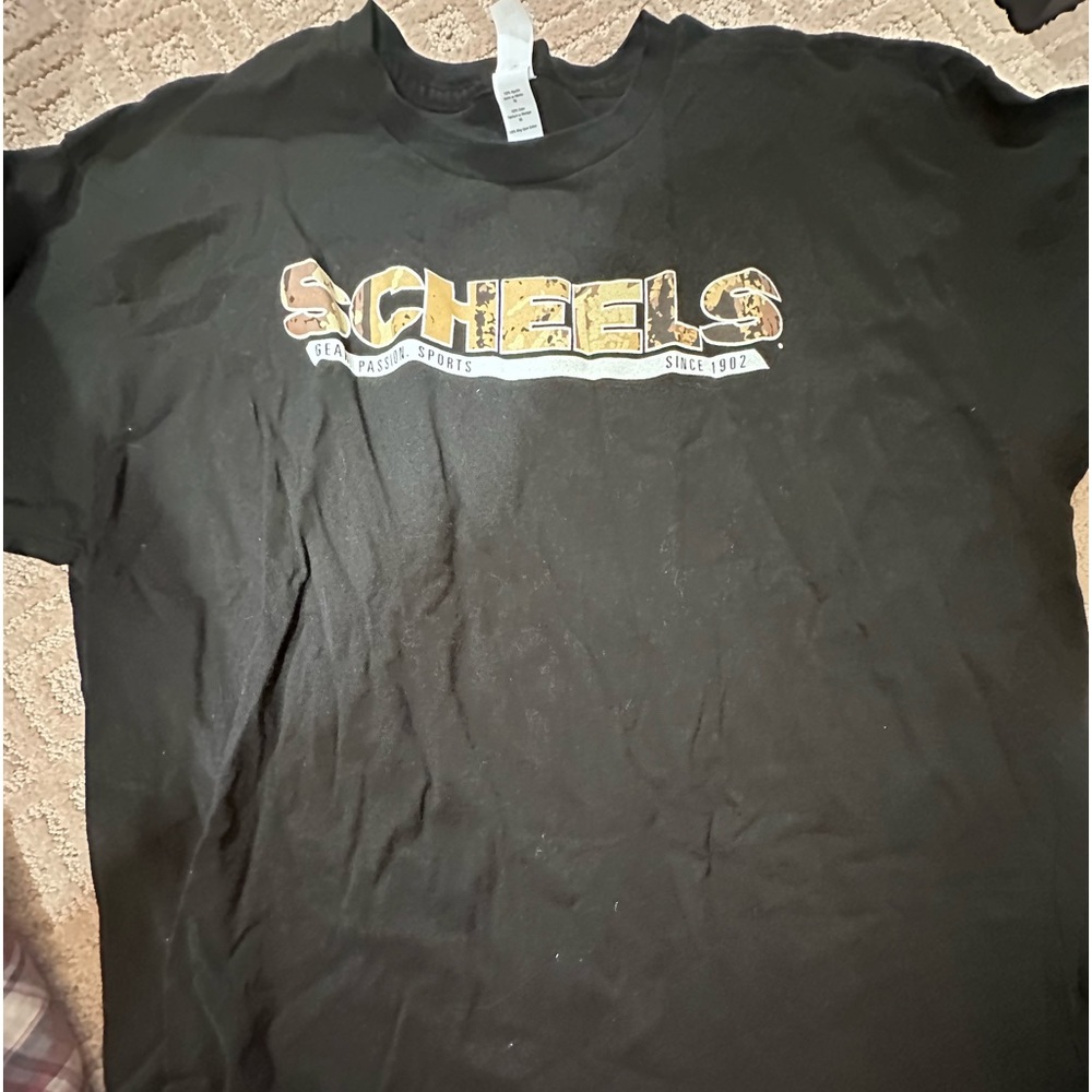 Black T shirt